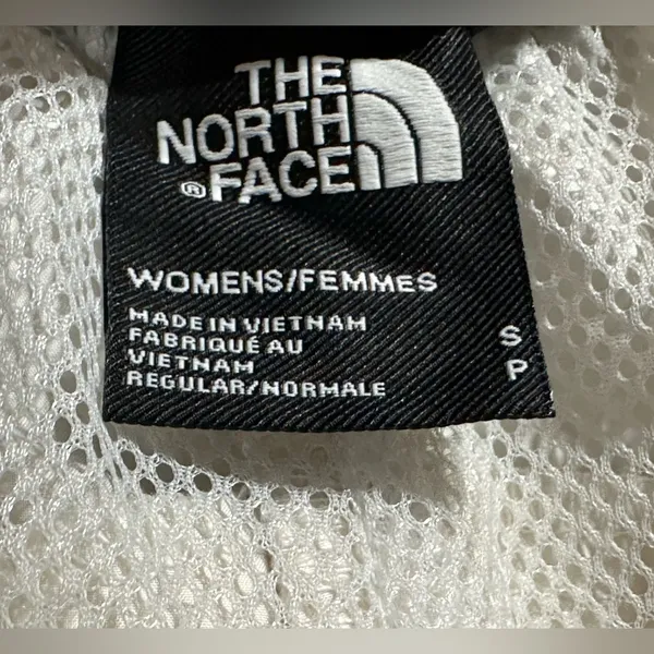 The North Face Women's Outline Outdoor Hiking Shorts size Small - Image 8