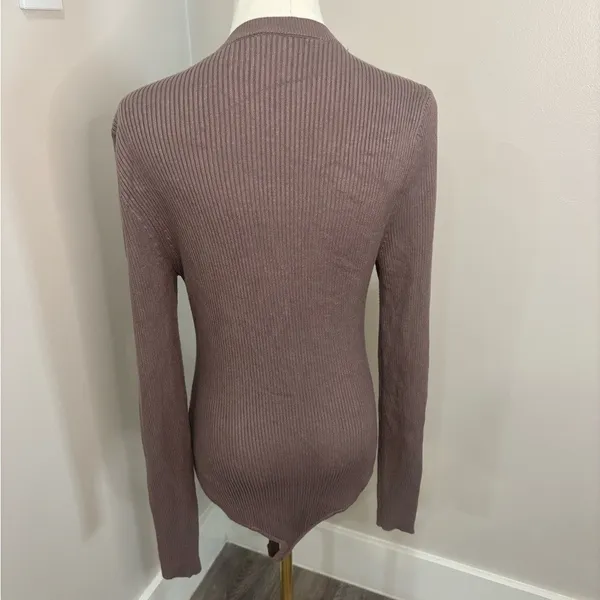 Abercrombie‎ & Fitch Ribbed Long Sleeve Scoop Neck Bodysuit Taupe Brown XL - Image 4