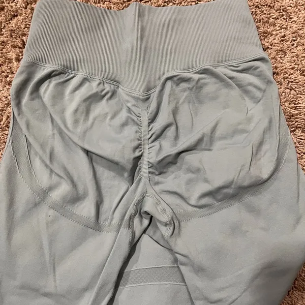 Offline sz M capri leggings Size M - Image 4