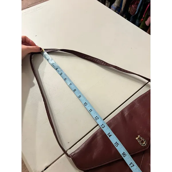 Vintage Justin Burgundy Genuine Cowhide Leather Horseshoe Detail Shoulder Bag - Image 11