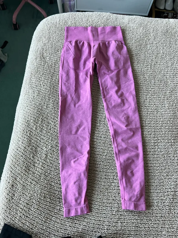 Amazon Pink high-waisted leggings #leggings #activewear #fitness - Image 3