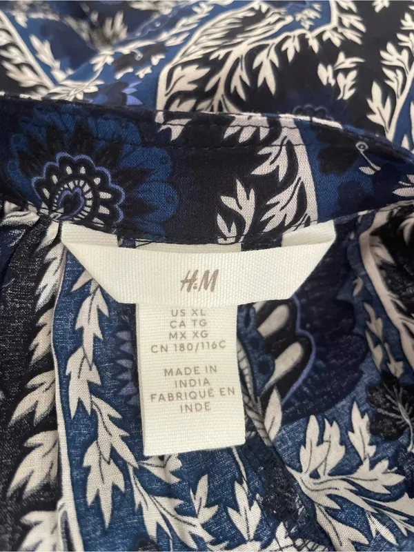 H&M 100% Cotton Paisley Floral Boho Navy Blue Peasant Blouse Size XL - Image 4