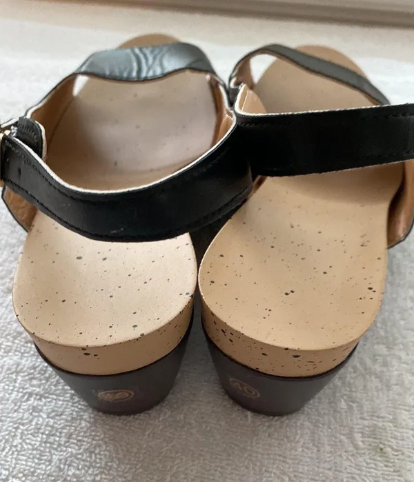 Lightweight peep toe sling back shoes Size 40 9.5 adjustable straps NWOT - Image 4