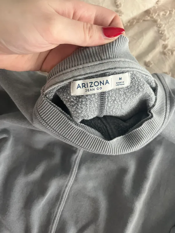 Arizona Cropped Sweater - Image 3