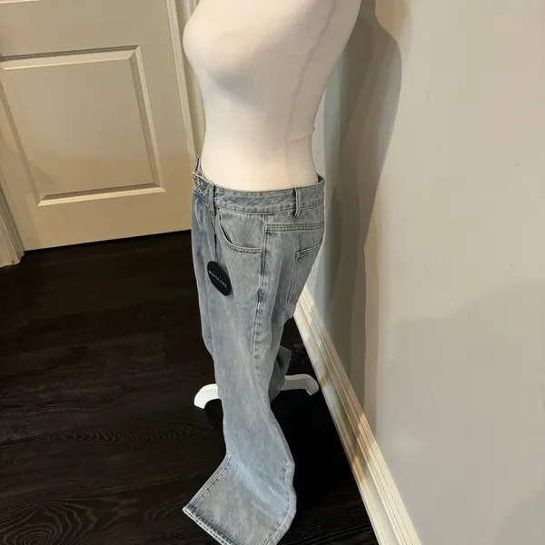 White Fox Denim Wash Jeans - Image 2