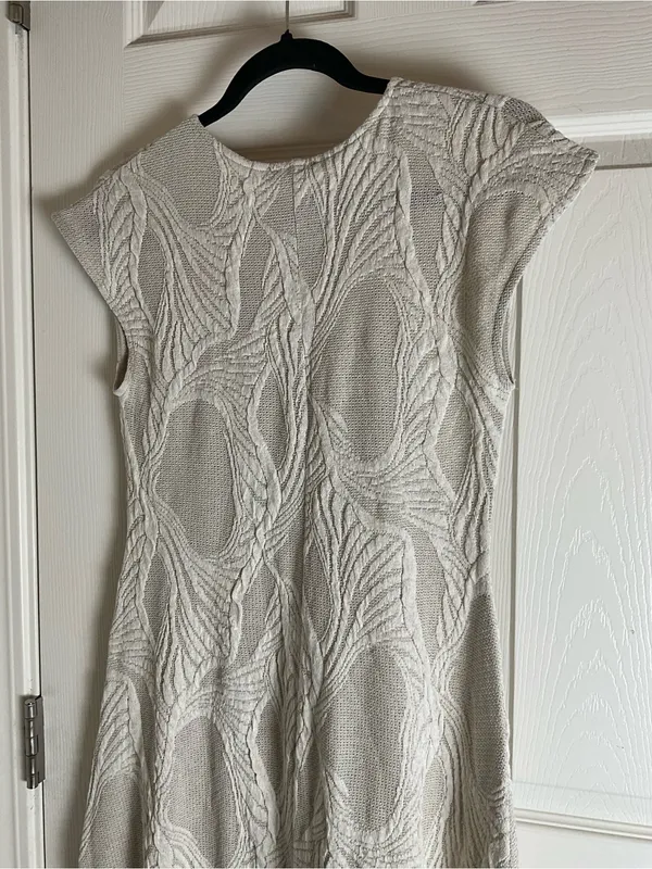 Zara Textured Cream & Beige Abstract 3D Knit Cap Sleeve Midi Dress Size Small - Image 6