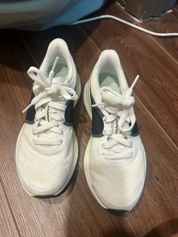 Lululemon Running Shoes Blissfeel - Image 4