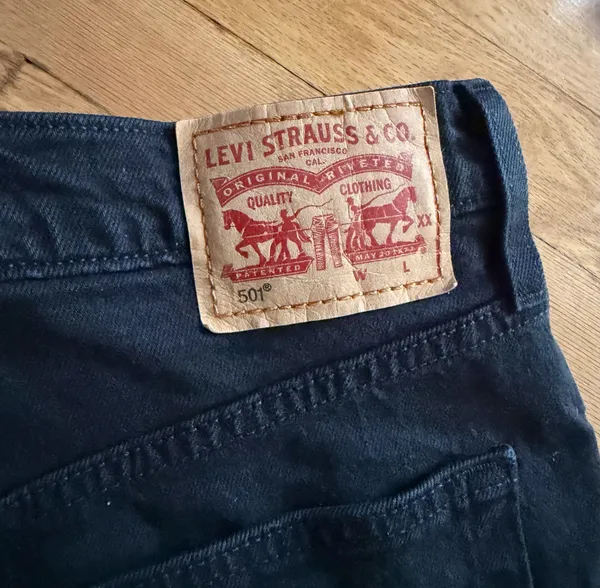 Levi’s Shorts - Image 3