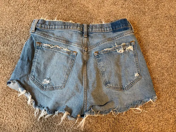 Abercrombie High-Rise Mom Shorts - Image 3