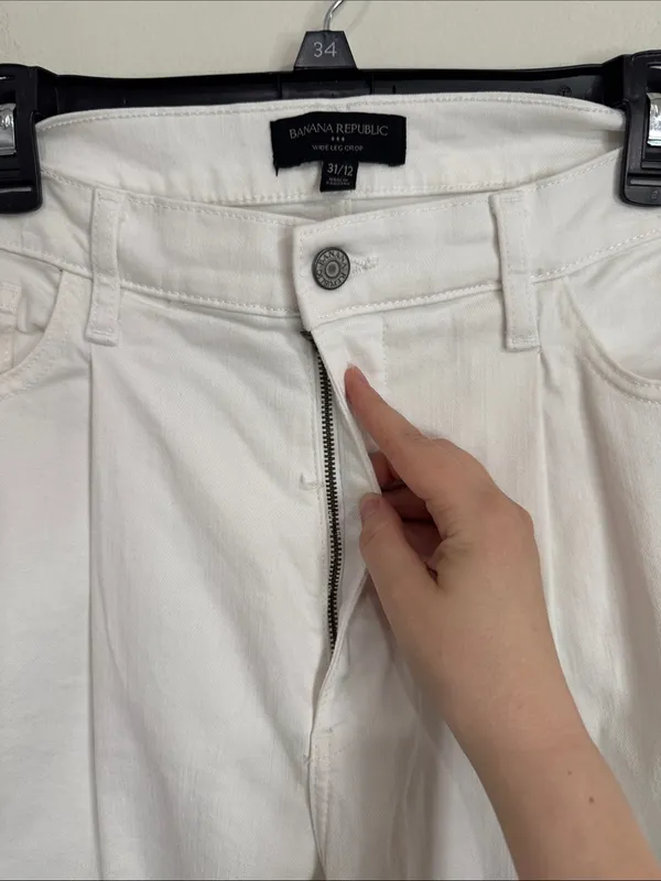 Banana Republic Factory Relaxed Hi-Rise Pleated Wide-Leg Jeans Pure White sz 31 - Image 5