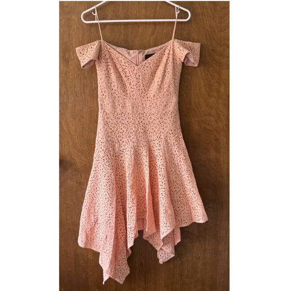 Nicole Miller Sz 2 peach lace crochet handkerchief Off Shoulder Dress Fairy Y2K - Image 4