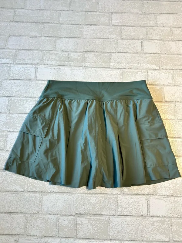 Offline Active Green mini Skort with pockets Golf Tennis size large - Image 2