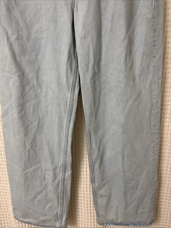 Abercrombie & Fitch The Loose High Rise Light Wash Jeans 29/8 - Image 5