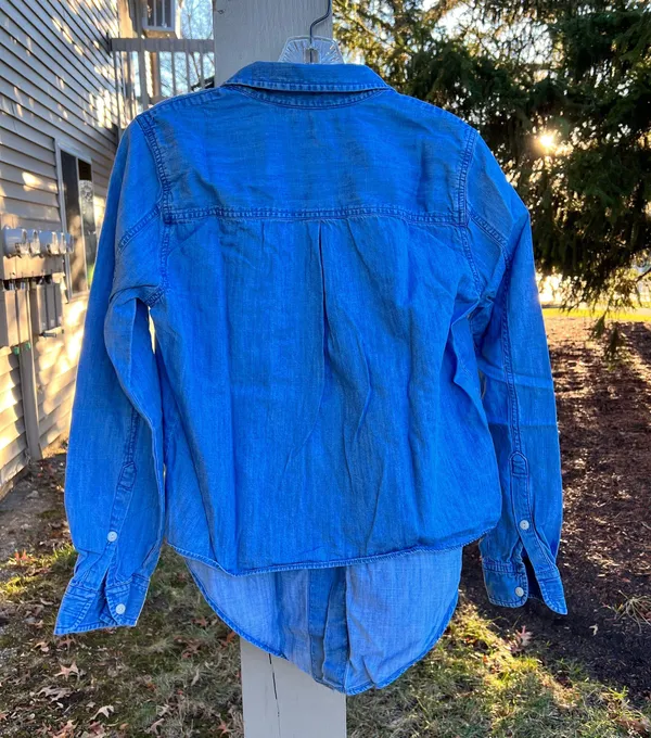 Madewell Denim Button-Up Shirt in Nielsen Wash - Image 2