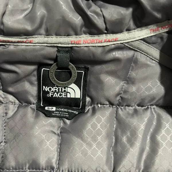 The North Face Women's Black Parka Jacket with Faux Fur Hood - Image 6