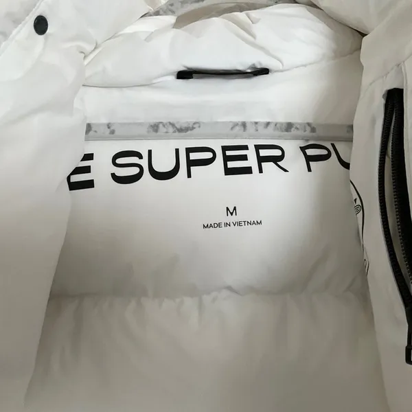 Aritzia The Super Puff™ Shorty cliMATTE™ Down Puffer Jacket White M - Image 6