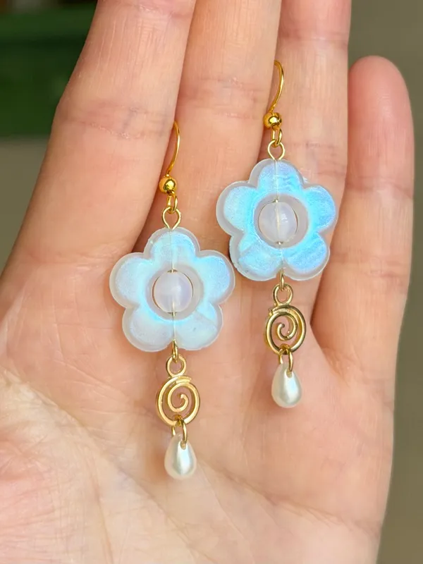 Handmade flower & swirl cute fairy dangle earrings 💐🌀🩵 - Image 3