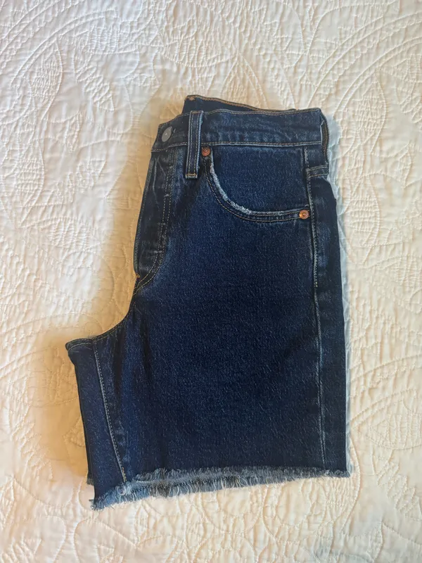 Levi’s 501 Denim Shorts High-Rise - Image 4