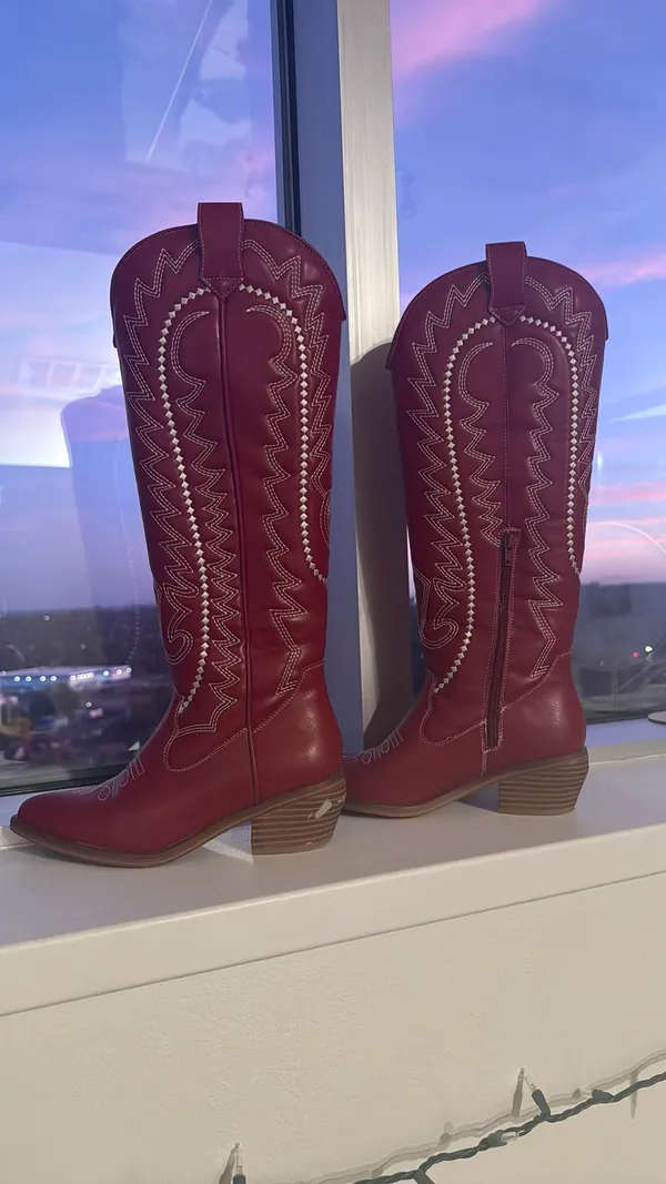red boots Size 7 - Image 3