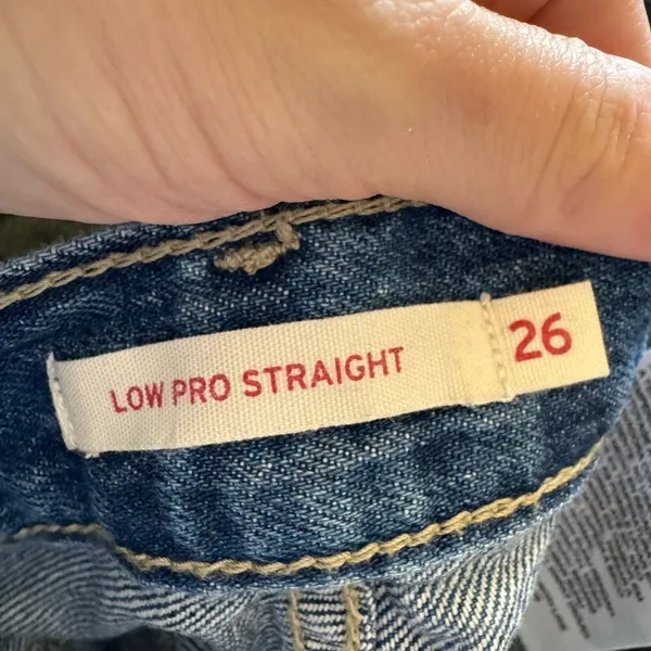Levi‘s Low Pro Straight Jeans Sz 26 High Rise Distressed Medium Blue‎ Wash - Image 6