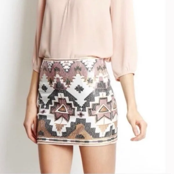 Express Pastel Sequin Skirt EUC - Image 4