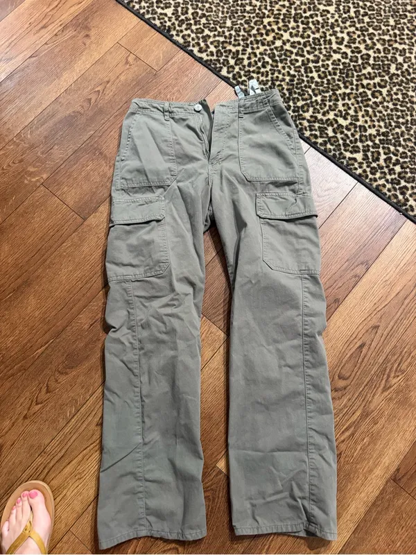 Zara 100% cotton Olive Cargo Pants sz 28/6 - Image 2