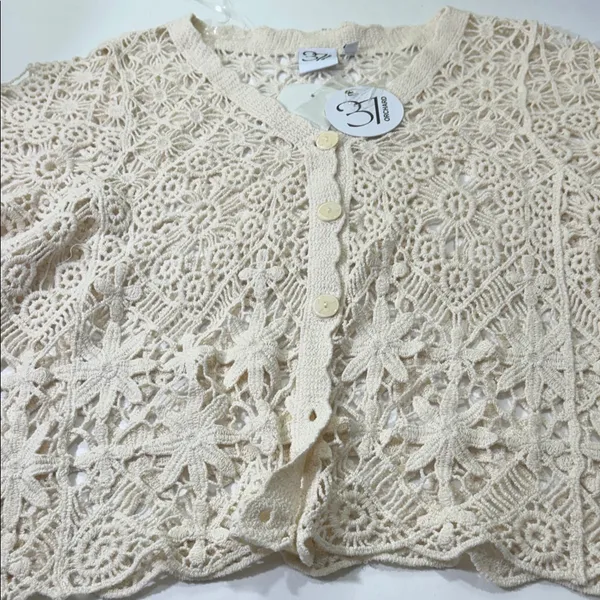 Cream Lace Crochet Blouse Size M - Image 9