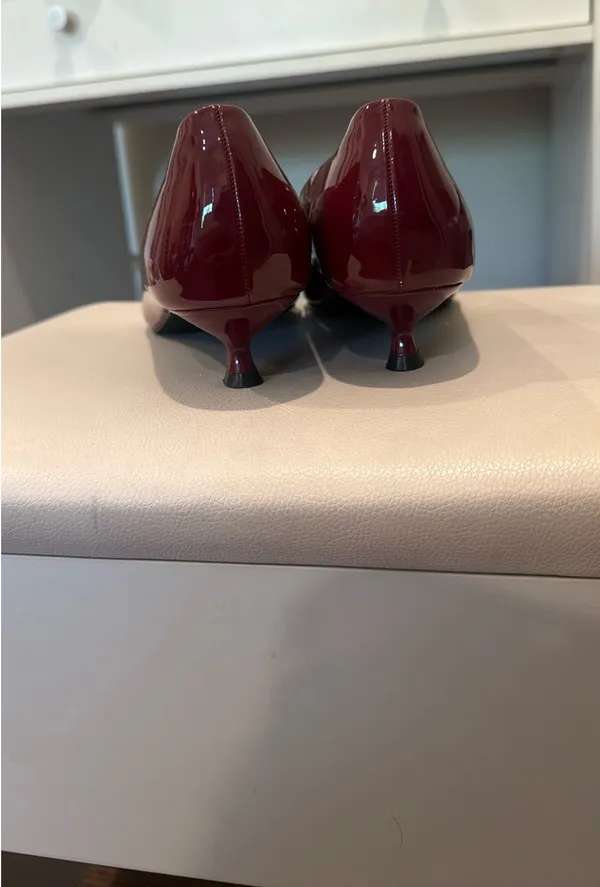 & Other Stories Burgundy Patent Leather Kitten Heels - Image 5