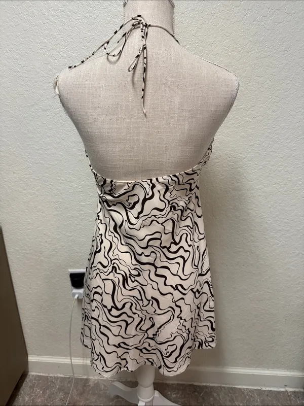 Abercrombie & Fitch Cream Halter Dress with Dark Brown Abstract Swirl - Small - Image 4