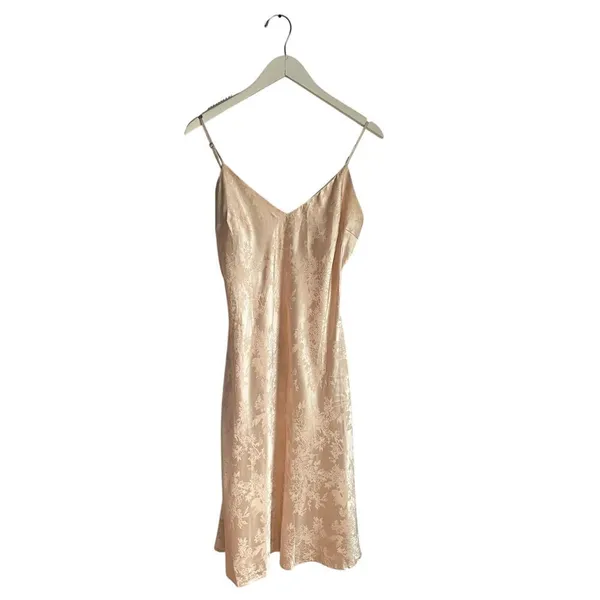 Lulus Calla Love champagne floral jacquard satin slip midi dress sz Medium - Image 2