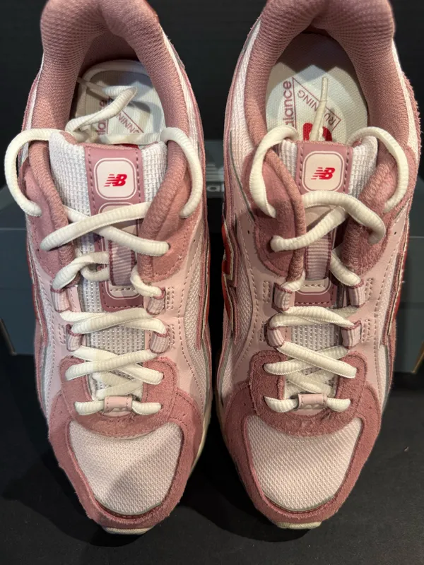 New Balance 204L size 7W - Image 4
