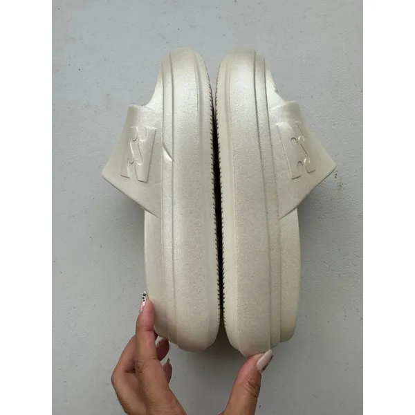 NWT Billabong Women's Cream Platform Cloud Cushion Comfy Slide Sandals 7 - Image 3