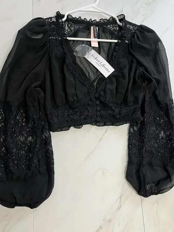 NWT For Love & Lemons Black Lace Freya Blouse top size XS - Image 3