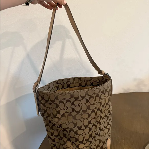 Coach Tan and Brown Signature Handbag - Image 6
