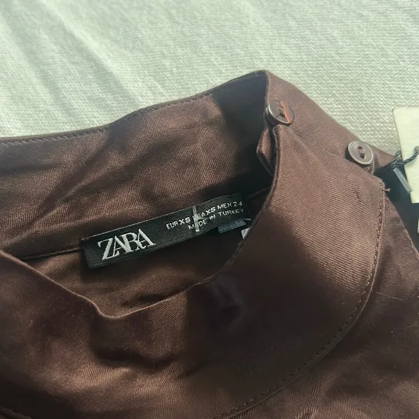 NWT Zara LS One‎ Shoulder Brown Satin Blouse Size XS - Image 4
