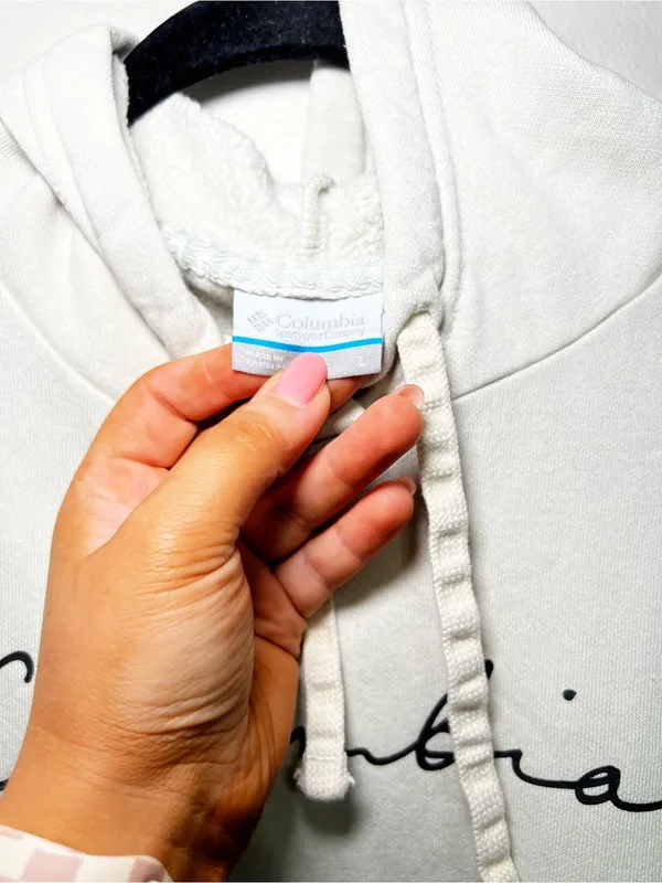 Columbia White Script Logo Hoodie - Image 3