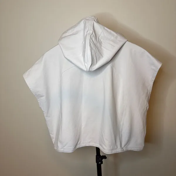 lululemon Sleeveless Cropped Hoodie Sweatshirt‎ - Image 2