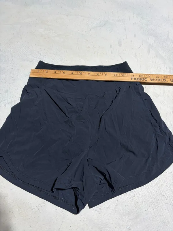Nike Black Women's Active Shorts XS - Image 2
