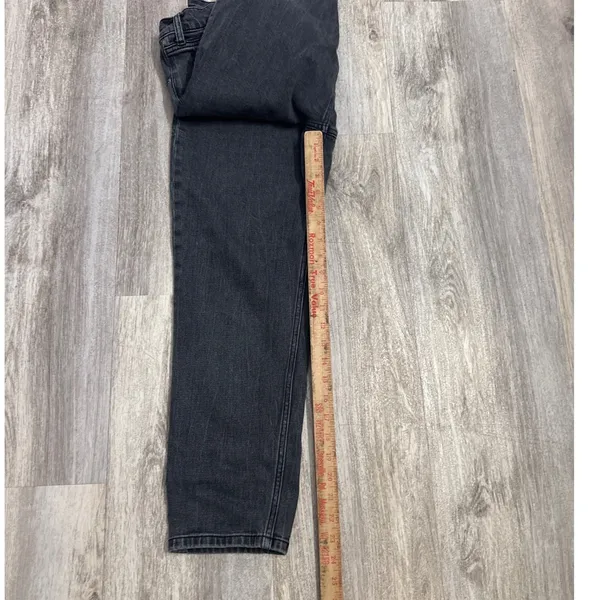 Abercrombie & Fitch The Mom High Rise Jeans Washed Black 29 8 Short‎ - Image 9