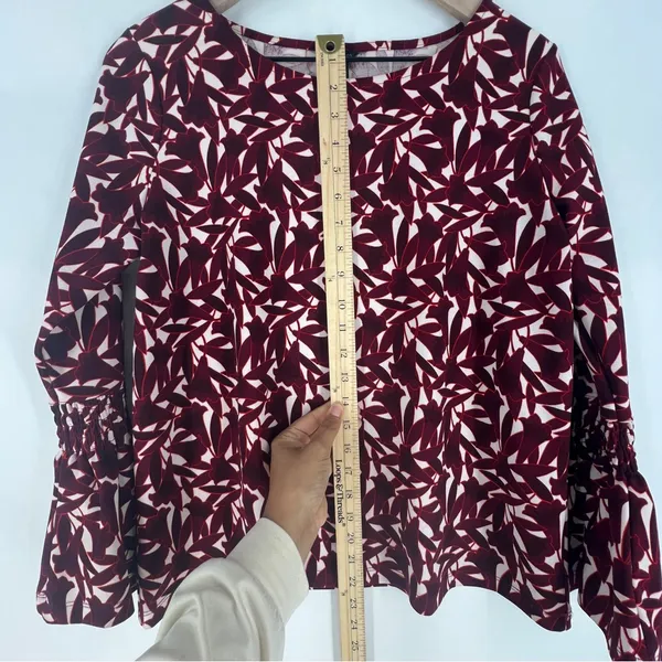 Ann Taylor Elegant Burgundy Floral Print Stretch Crepe Women's Bell Sleeve Top M - Image 9