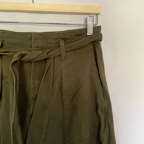 Lulus olive green paperbag pants women's size L trousers‎ pockets belted cotton - Image 2