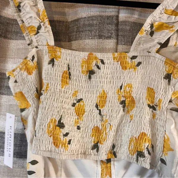 Kirious Tan Lemon Print Lace Up Crop‎ Top Size XL - Image 5