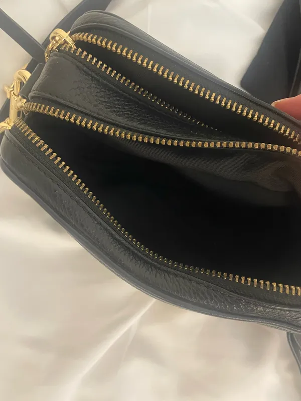 Marc Jacobs Black Leather Snapshot Crossbody with Gold Hardware - Image 6