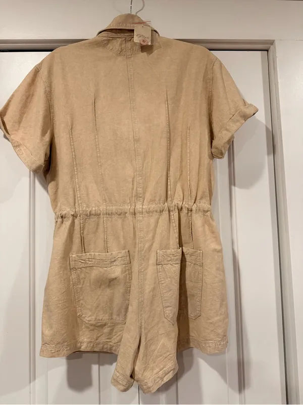 Free People linen blend Beige/Tan‎ Utility Romper Shorts XS nwt - Image 5