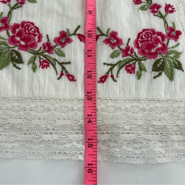 For love and‎ lemons Jolene Embroidered Mini Skirt in White sz M - Image 9
