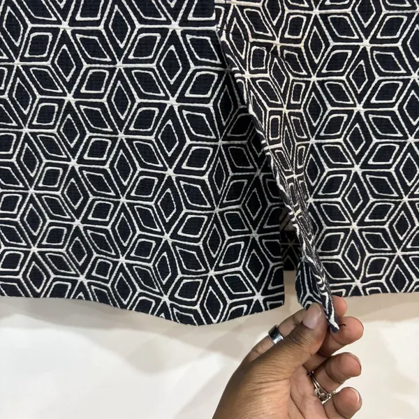 Talbots Black White Geometric Pencil Skirt Size 6 Pockets Career Office - Image 4