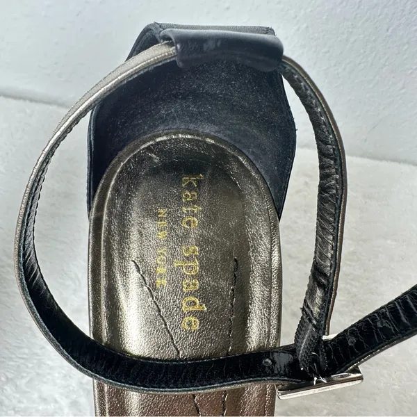 Kate Spade Classic Black and Gold Strappy Heels Size 8 - Image 5