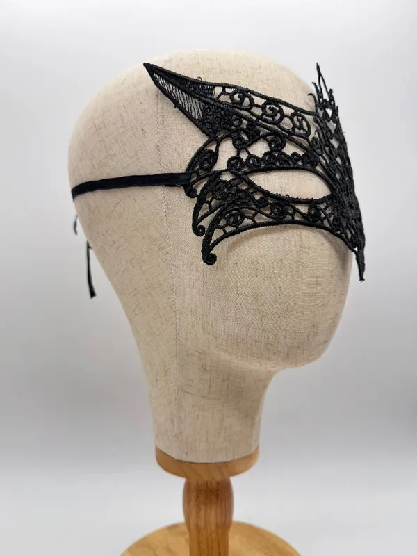 Black Lace Masquerade Mask Fox Crown Gothic Halloween Costume Ball NWOT - Image 3