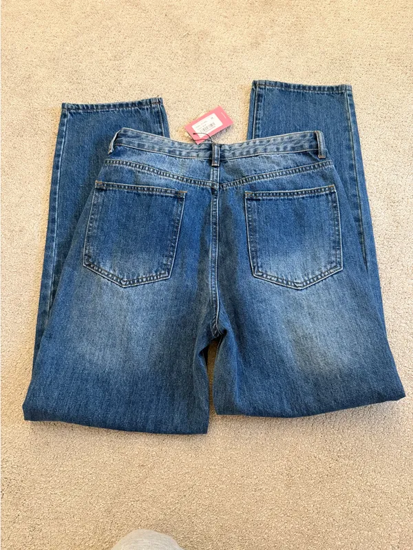 Edikted Crossover Jeans - Image 4