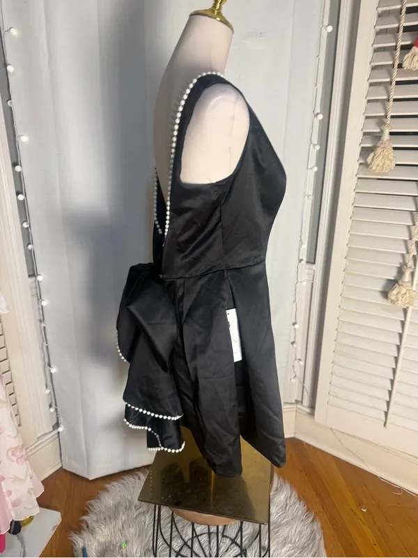 Wear Your Love Black Satin Pearl Trim Open Back Detachable Bow Mini Small NWT - Image 3
